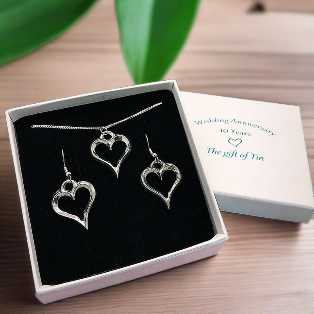 10th anniversary gift. tin jewellery. tin necklace. tin earrings. hearts